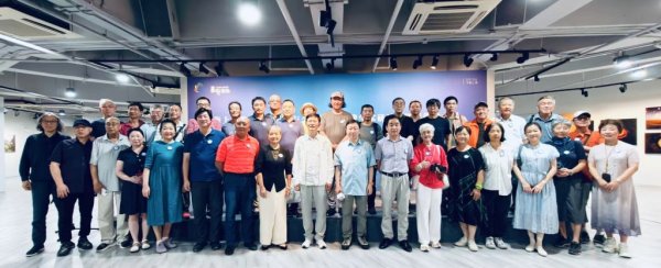 翻翻配资 四场京沪摄影人对话: 探讨摄影介入社会的力量与传播新趋势